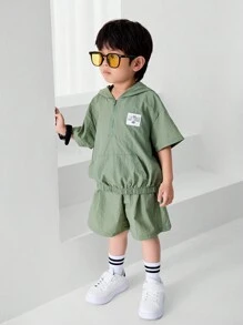 SHEIN 2pcs/Set Young Boy's Casual College-Style Hooded Sun-Protective Short-Sleeved Top & Shorts,Comfortable Versatile Soft Simple Fashionable Green Summer - Khaki - View 3