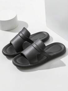 Men's Summer Anti-Slip Lightweight Wear-Resistant Flip Flops - Black - View 4