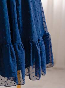 Soleia Vestido Curto Azul Plus Size Feminino com Textura de Recorte e Tecido Semi-Transparente, Estilo de Férias, Decote em V, Frente Torcida, Manga Sino, Cintura Franzida em Formato A - Azul marinho - Ver 6