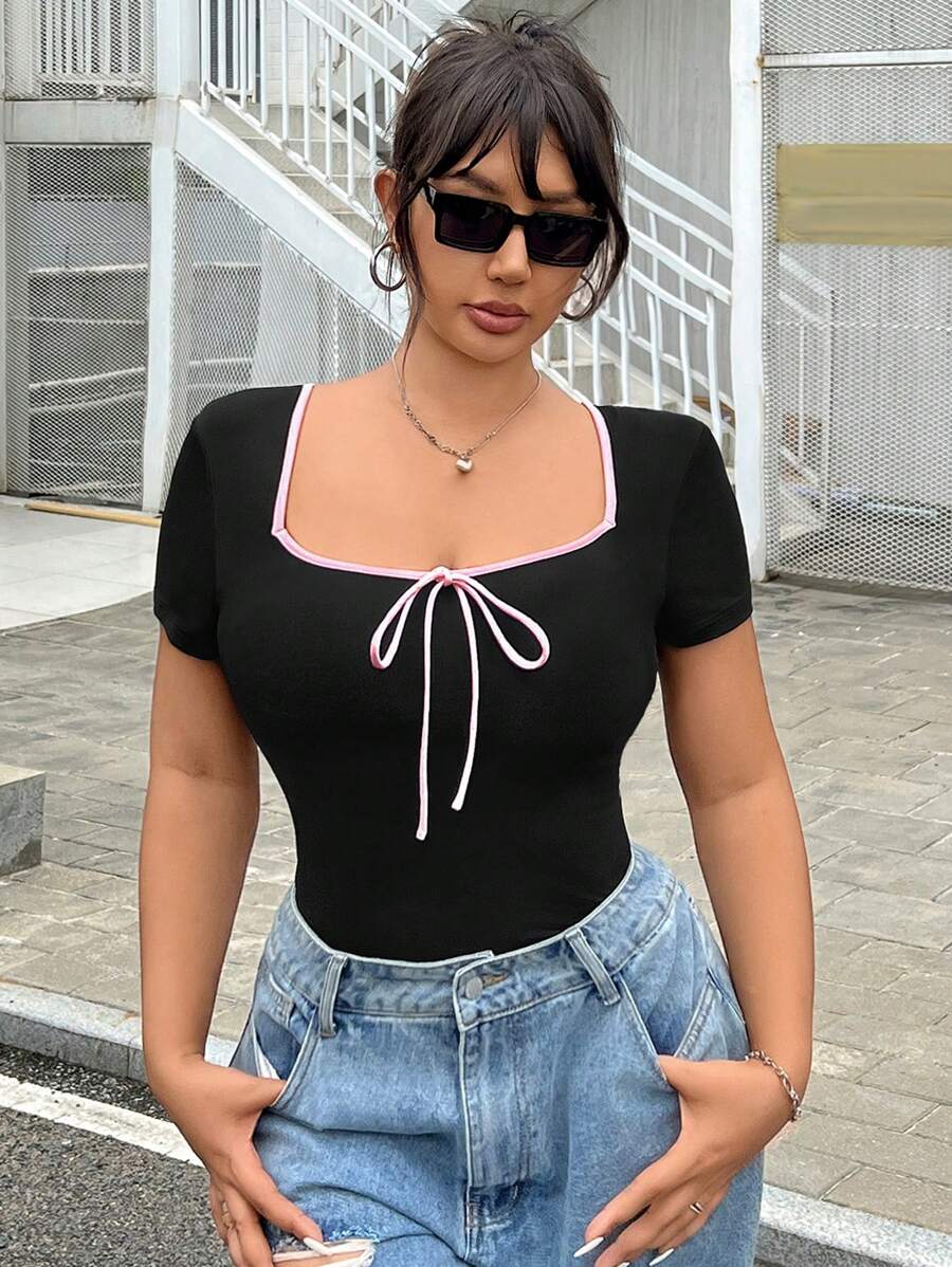 SHEIN EZwear 夏季大码缎面蝴蝶结芭蕾风格短袖 T 恤 - 黑色 - 查看 1