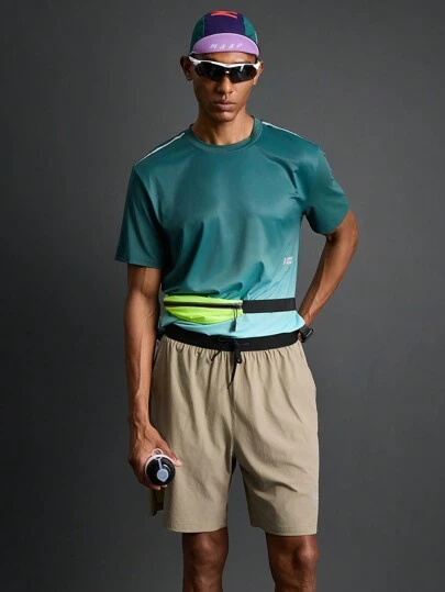 Manfinity Sport Polished 男友风男士字母印花圆领短袖日常健身 T 恤