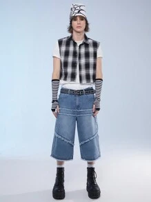 Manfinity Denimwave Men's Loose Fit Denim Shorts With Raw Hem, Patch Pockets, Streetwear Style - Light Wash - View 5