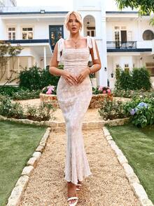 Backless Tie Mermaid Hem Ruched Contrast Lace Dress - White - View 5