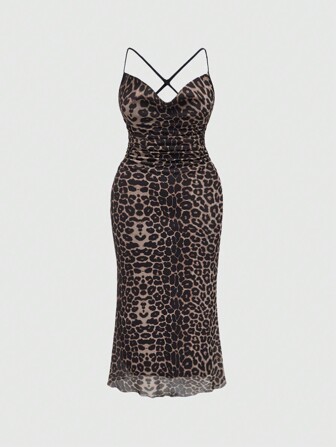 Hippie Vestido de talla grande con estampado completo de leopardo, cuello drapeado y dobladillo acampanado