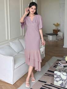 DAZY Gaun Musim Panas Elegan Warna Polos dengan Hem Asimetris Berkerut - Mauve Purple - View 3