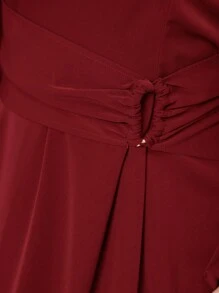 Modelyn Vestido de verano elegante de talla grande con mangas farol asimétricas, cintura ceñida y color rojo burdeos