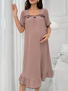 孕妇睡裙，带弹力褶皱和荷叶边下摆，蝴蝶装饰提花面料和方领，睡衣裙 - 藕粉色 - 查看 5