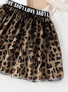 SHEIN 少女角色印花不對稱領口上衣,帶字母細節及豹紋蕾絲裙子套裝