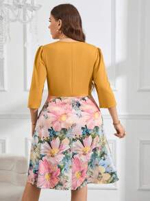 SHEIN Clasi Váy chữ A in hoa cỡ lớn với thiết kế 2 trong 1, tay ngắn và eo thắt cho trang phục giáo viên có túi - Nhiều màu - Xem 2