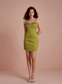 Aveloria Rosie 隨機花卉貼紙夏季無袖卡蜜裙