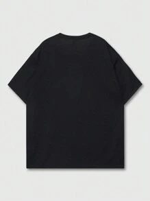 ROMWE MEN Anime Camiseta casual de manga corta con cuello redondo, estampado de personajes de dibujos animados y letras, para hombre, escuela - Negro - Ver 2