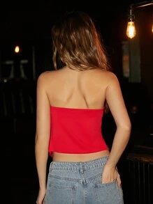 Forever 21 Czerwony, romantyczny top bez rękawów z rozcięciem i kwiatowym wzorem 3D, lato