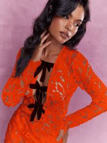 MISSGUIDED 撞色蝴蝶结镂空蕾丝长袖迷你连衣裙 圣诞节 - 紅色 - 查看 3