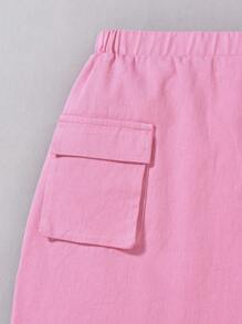 SHEIN Conjunto de 2 piezas de ropa callejera Y2K para niña preadolescente que incluye una camiseta con parche de mariposa rosa y una falda con diseño de patchwork