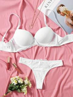 Lingerie et Pyjamas 