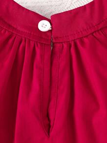 SHEIN Baby Mädchen 2-teiliges Set für den Sommer, rotes Baumwoll-Neckholder-Top mit Dekor und Blumen verzierter Rock