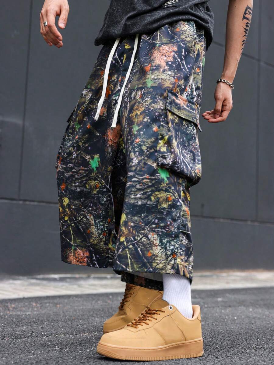 Manfinity EMRG Men's Vintage Camouflage Loose Wide Leg Capri Pants, Streetwear ,Camo Pants , Baggy Pants - Navy Blue - View 1