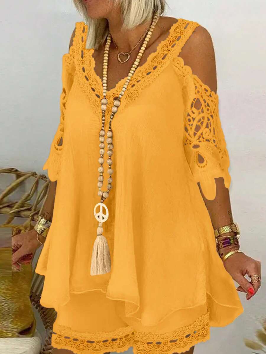 SHEIN LUNE 度假休闲纯色蕾丝拼布露肩上衣短裤两件套服装 - 黃色 - 查看 1