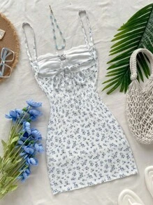 Soleia 休闲浪漫假日连衣裙，露背系带下摆开叉蓝白花卉印花女式，女士度假装，太阳裙 - 藍白色 - 查看 2