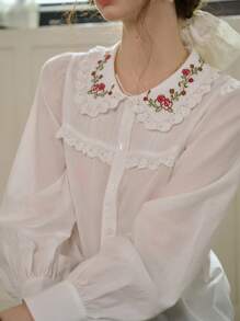 Simple Retro Áo sơ mi tay phồng thêu ren chắp vá - trắng - Xem 4