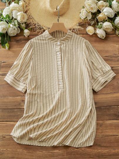 Mulvari Camisa casual de vacaciones con cuello a rayas de talla grande