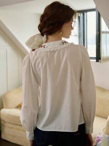 Simple Retro Áo sơ mi tay phồng thêu ren chắp vá - trắng - Xem 2