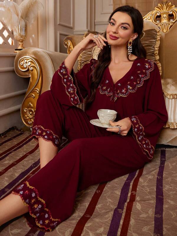 PalaceNights 花卉刺绣V领喇叭袖上衣和裤子女士睡衣套装，秋冬服装