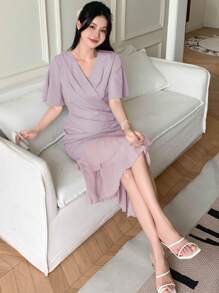 DAZY Gaun Musim Panas Elegan Warna Polos dengan Hem Asimetris Berkerut - Mauve Purple - View 5