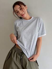 DAZY 基本款拼色二合一短袖女式 T 恤 - 黑與白 - 查看 4