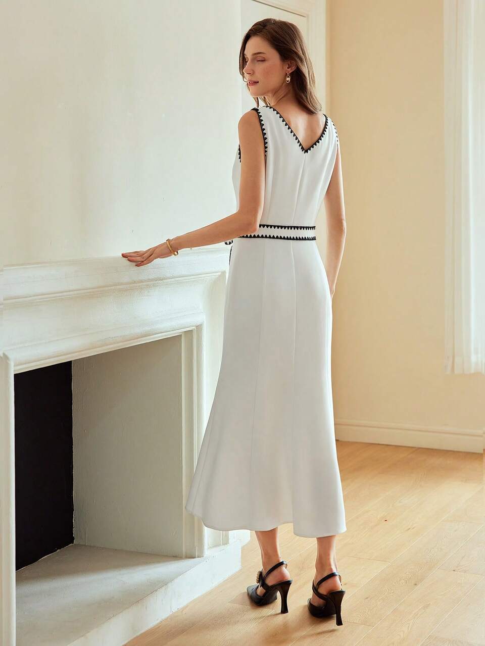 MOTF CONTRAST BINDING BELTED MERMAID HEM DRESS