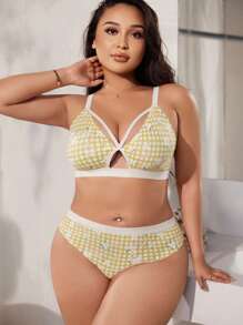 SHEIN 加大码女士舒适文胸和内裤内衣套装，带有格子花朵印花和镂空设计，内衣