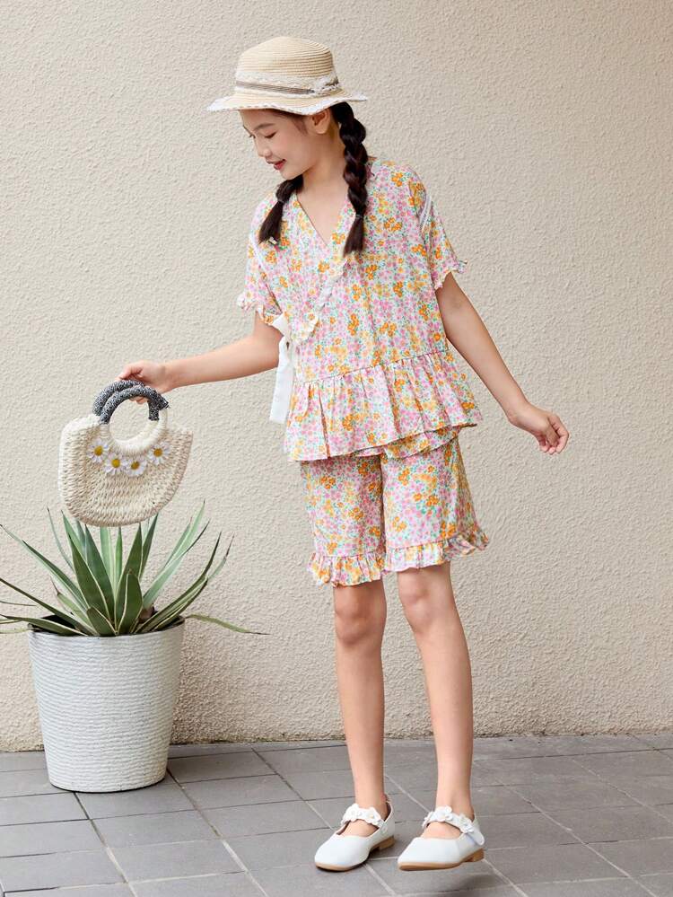 Tween Girl Sweet & Loose Fit Casual Ruffle Hem & Striped Edged Floral Print Shirt And Shorts Set