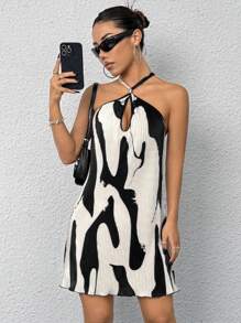 SHEIN ICON Trang phục lễ hội thời trang Y2k dành cho nữ 
Đi chơi dự tiệc mùa hè Váy ngắn dây màu đen trắng in hình gợi cảm - Đen và trắng - Xem 6