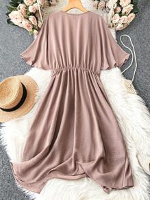 SHEIN LUNE Gaun Model Wrap Depan Ukuran Plus Polos untuk Liburan Musim Panas - Aprikot - View 2