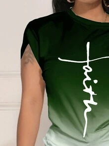 Maweii Conjunto de camiseta gráfica de manga corta con degradado de letras y shorts de verano en talla grande - Verde Oscuro - Ver 3