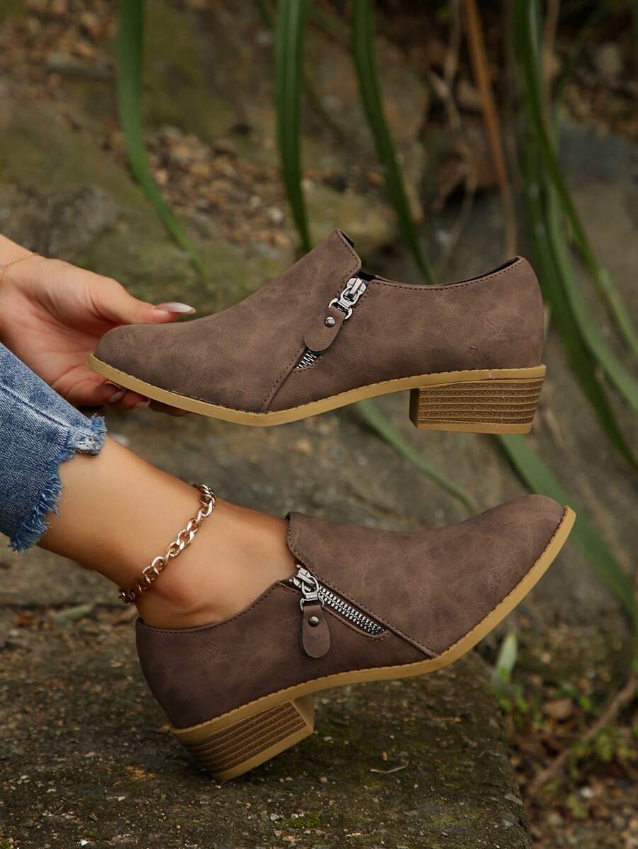 Women's Fashionable Pointed Toe Chelsea Short Boots With Side Zipper - Brown - View 1