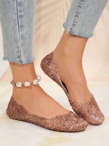 Sandálias Planas Confortáveis e da Moda na Cor Champanhe para Mulheres, Sapatos Leves, Vazados, Antiderrapantes e Versáteis para Uso Interno e Externo, Combinam com Looks de Primavera e Verão - Champanhe - Visão 6