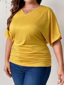 SHEIN Privé Plus Size Elegant And Slimming Solid Color V-Neck Casual Short Sleeve T-Shirt For Casual And Holiday