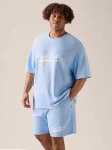 Manfinity VCAY 2pcs Men's Plus Size Light Blue And White Summer Casual Vacation Loose Fit Drop Shoulder Short Sleeve T-Shirt And Waist Drawstring Shorts Set - Blue - View 3