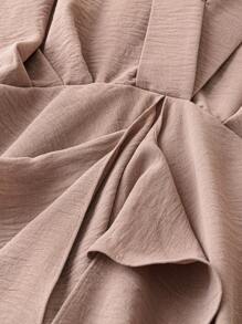 SHEIN LUNE Gaun Model Wrap Depan Ukuran Plus Polos untuk Liburan Musim Panas - Aprikot - View 4