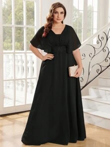 SHEIN Belle 優雅V領3D花卉鑲嵌A字形大尺碼伴娘禮服，蝙蝠袖款式