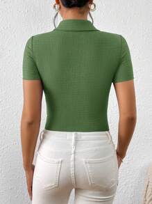 SHEIN Frenchy Ladies' Solid Color Short Sleeve T-Shirt With Single Row Buckle, Summer Green - Olive Green - View 2