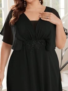 SHEIN Belle 優雅V領3D花卉鑲嵌A字形大尺碼伴娘禮服，蝙蝠袖款式