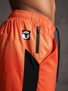 Manfinity Running 男友风 男士字母图案撞色侧缝运动短裤 男士跑步短裤 男士健身短裤 橙色短裤 男士健身短裤 男士健身短裤 - 彩色 - 查看 5