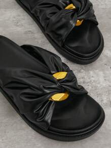 SHUZIA 女士休閒黑金厚扣裝飾防滑透氣厚底平底涼鞋 - 黑色 - 查看 4