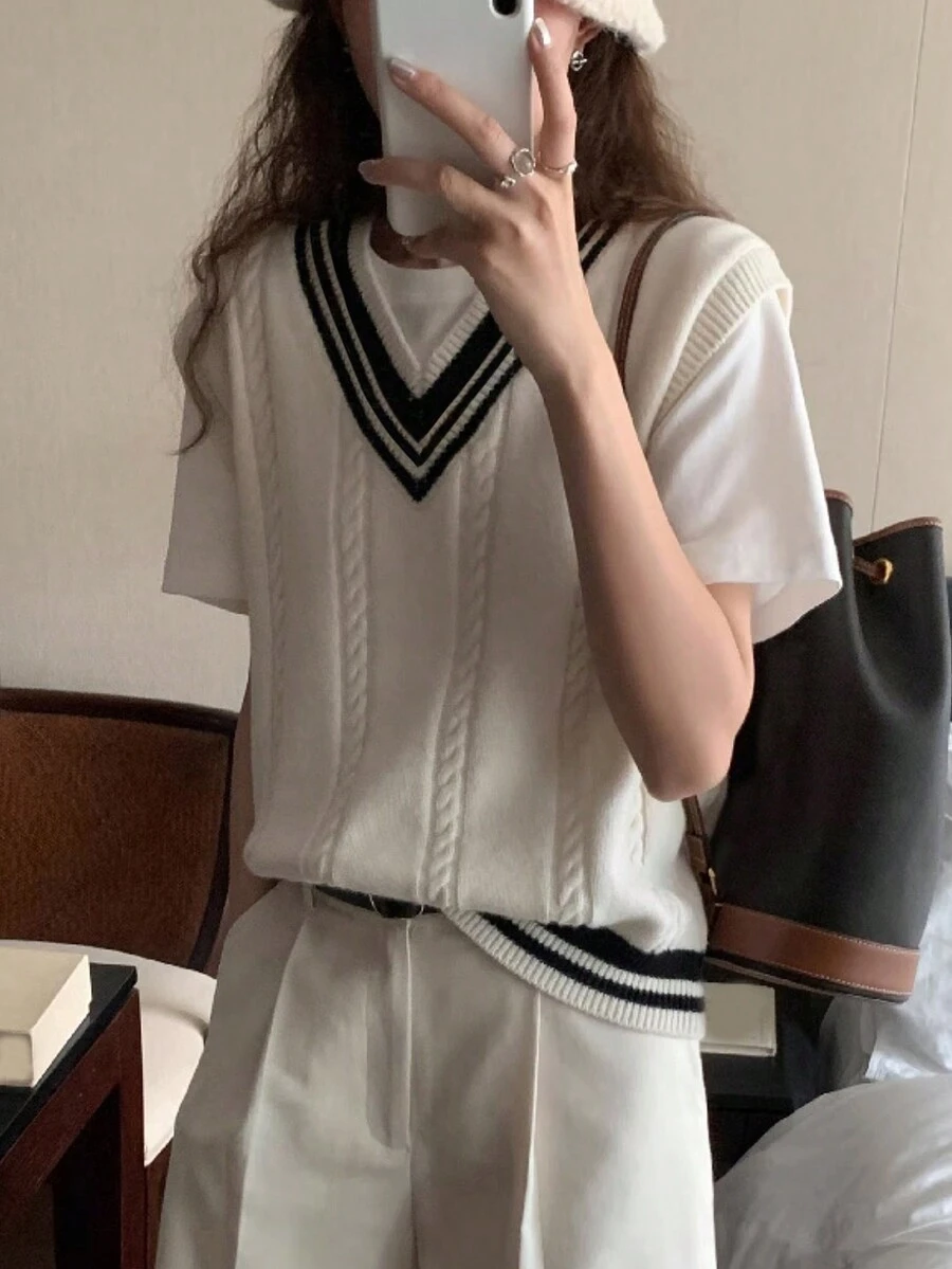 Academy Style Contrast Design V-Neck Pullover Sweater Vest - Beige - View 1