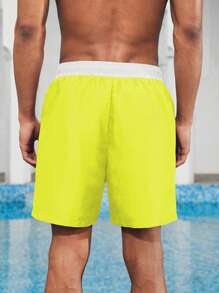Manfinity VDAYZ Shorts Masculina de Praia com Cintura de Cordão e Bloco de Cores, Ajuste Solto para Feriados - Multicolorido - Visão 2
