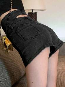女士修身显瘦休闲牛仔短裤，带口袋，夏季黑色 - 黑色 - 查看 4