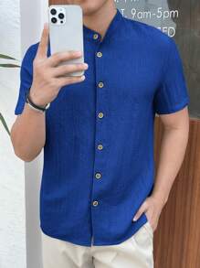 Manfinity BRENVOR 男士纯色蓝色纽扣衬衫，适合夏季穿着，情侣款 - 寶藍色 - 查看 3
