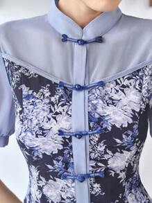 Modelyn Áo Hanfu in hoa cài nút phía trước, viền bất đối xứng, áo Hanfu cải tiến - Màu xanh lam - Xem 5